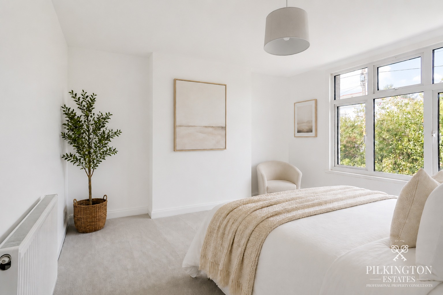Beautifully Renovated Family Home with High-End Kitchen & 50m Garden Property image 12