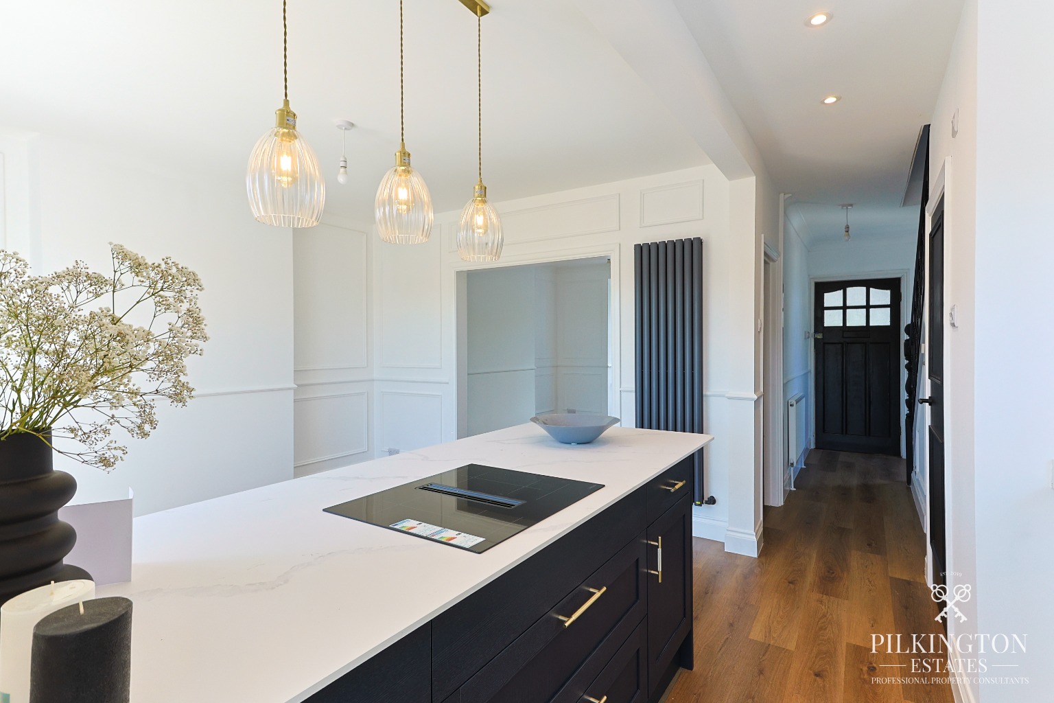 Beautifully Renovated Family Home with High-End Kitchen & 50m Garden Property image 7
