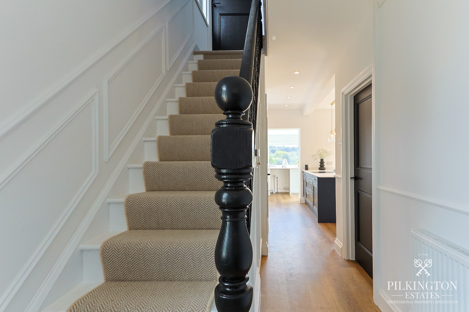 Beautifully Renovated Family Home with High-End Kitchen & 50m Garden Property image 10