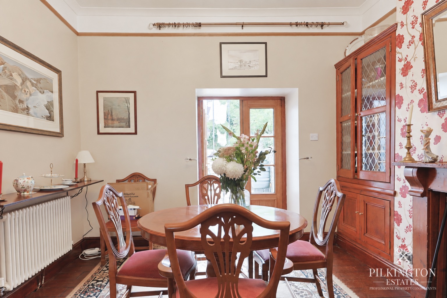 Characterful & Spacious Four-Bedroom Period Home with Beautiful South-Facing Garden Property image 3