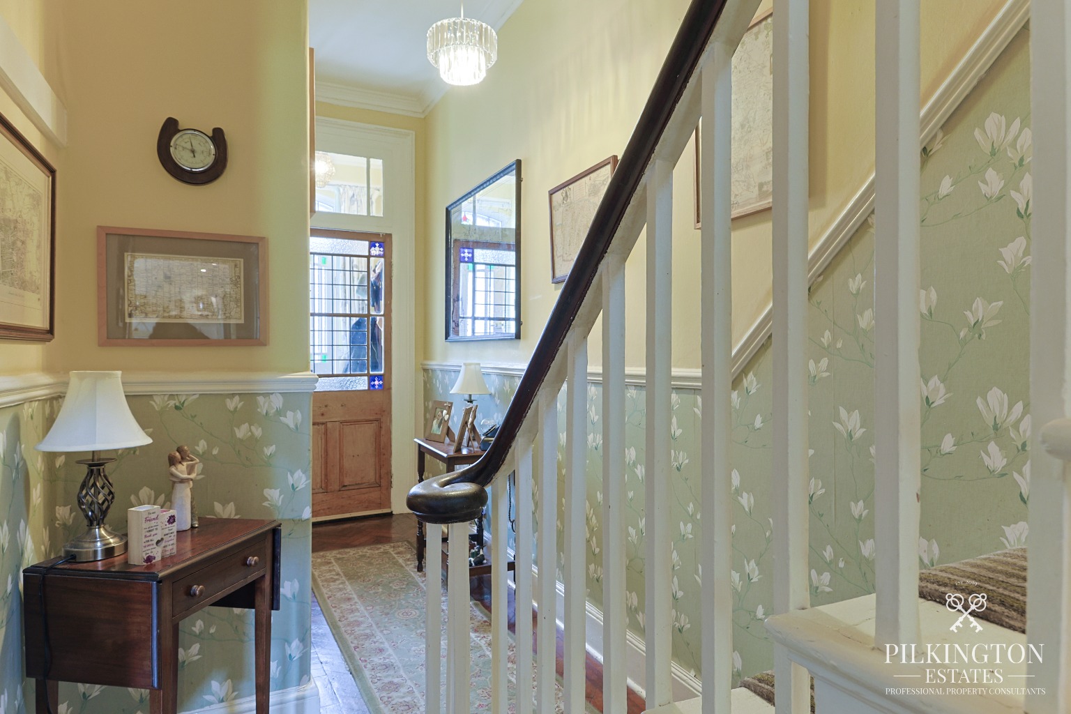 Characterful & Spacious Four-Bedroom Period Home with Beautiful South-Facing Garden Property image 5