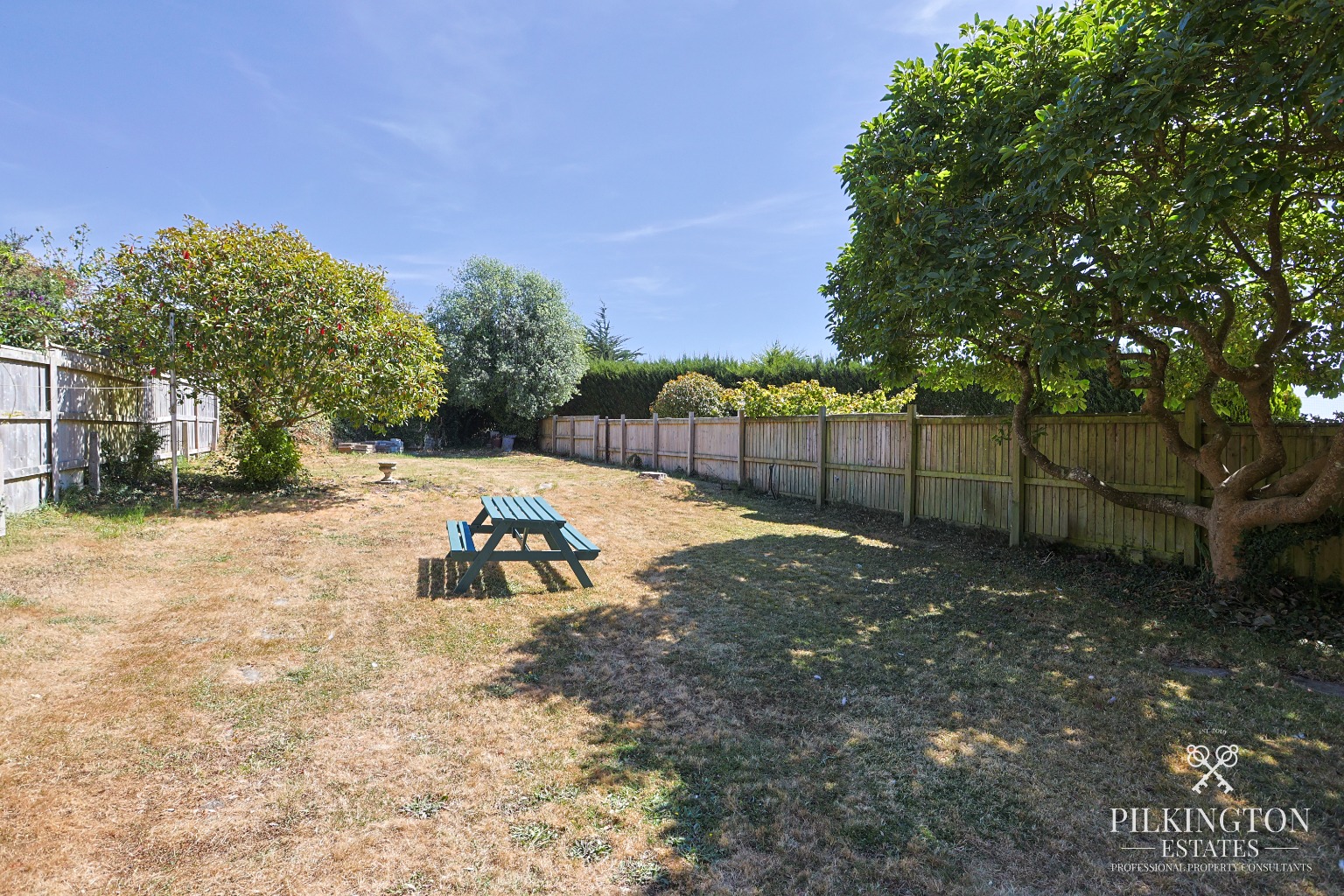 Beautifully Refurbished 3-Bed Home with 100ft+ Garden, Garage & Cul-de-Sac Location Property image 16