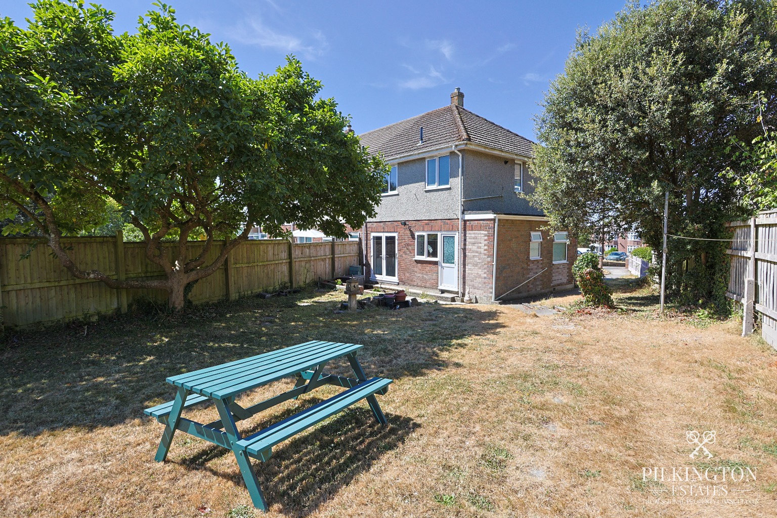 Beautifully Refurbished 3-Bed Home with 100ft+ Garden, Garage & Cul-de-Sac Location Property image 17