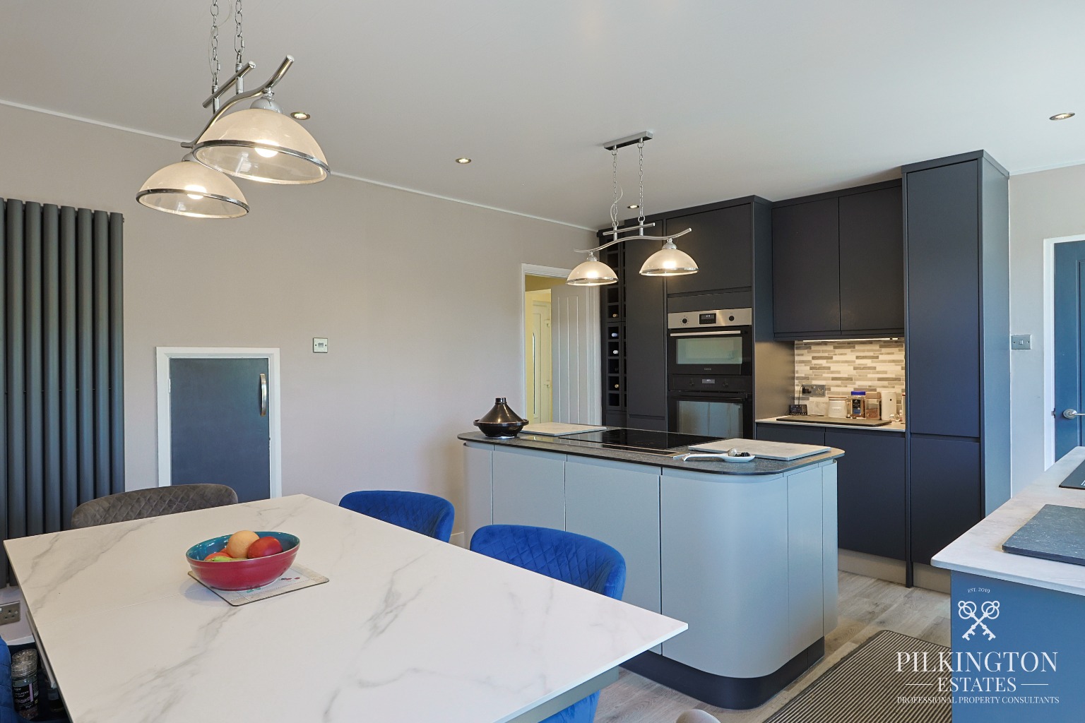 Beautifully Refurbished 3-Bed Home with 100ft+ Garden, Garage & Cul-de-Sac Location Property image 3