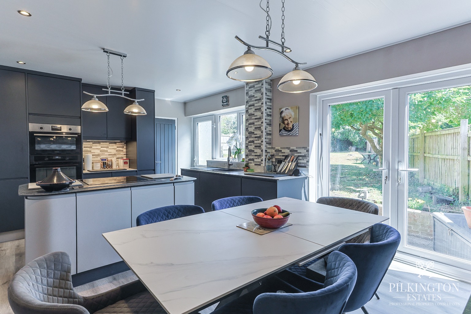 Beautifully Refurbished 3-Bed Home with 100ft+ Garden, Garage & Cul-de-Sac Location Property image 5