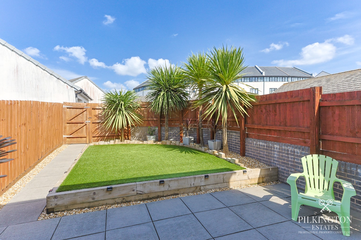 Modern 3-Bed End-Terrace Home with Garden, Garage & Allocated Parking Property image 16