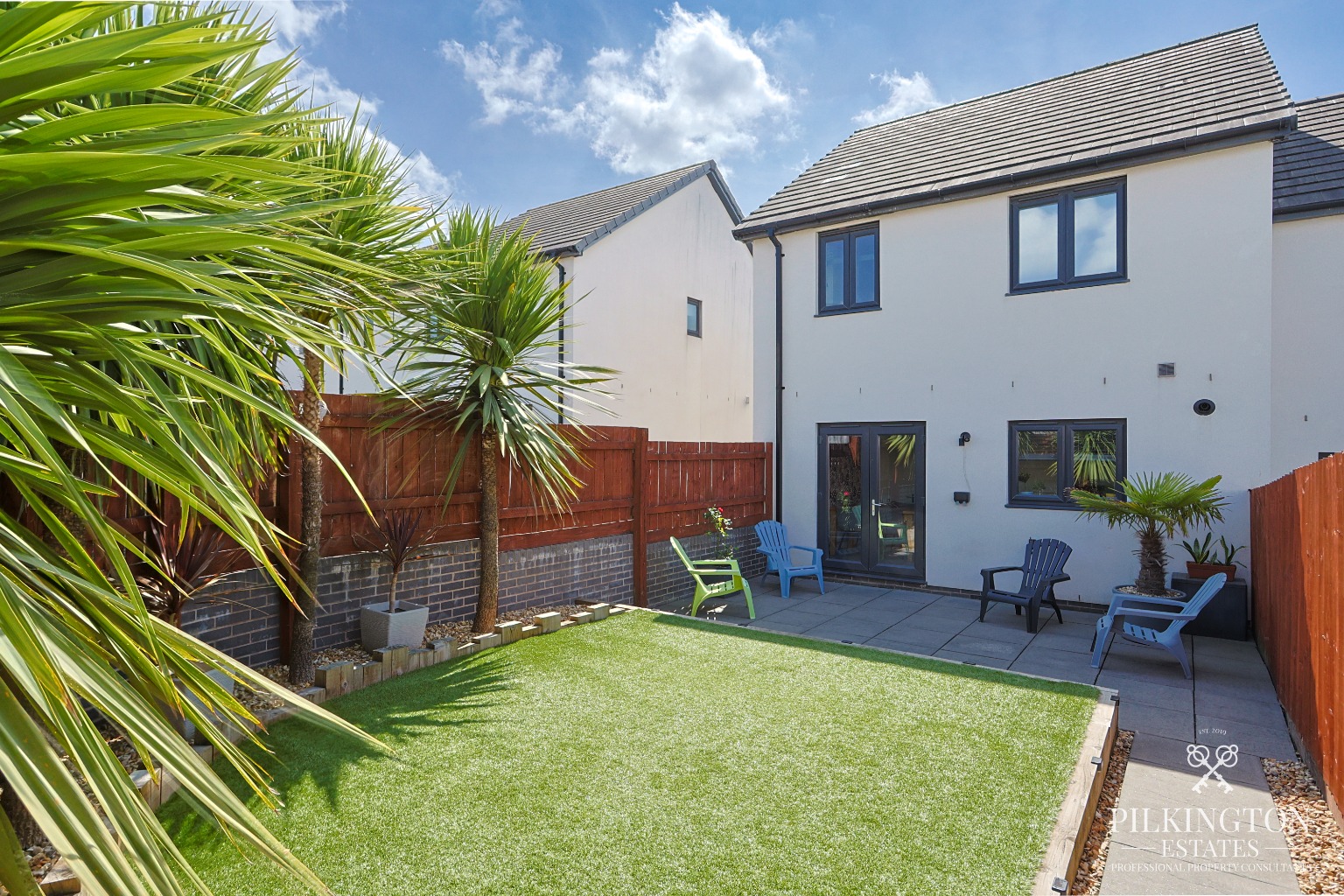 Modern 3-Bed End-Terrace Home with Garden, Garage & Allocated Parking Property image 17