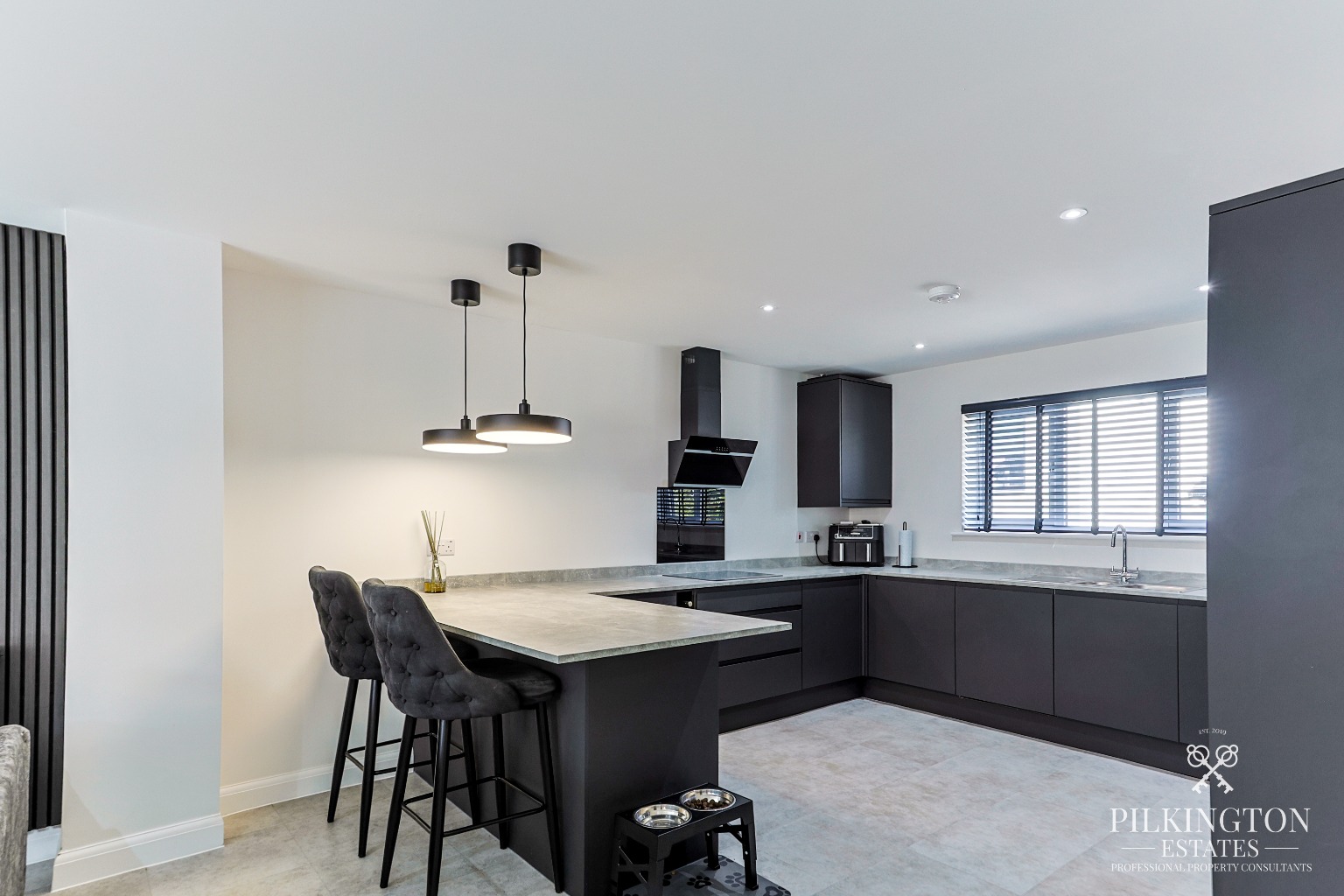Exceptional 4-Bed Detached Home with High-Spec Open-Plan Living Property image 4