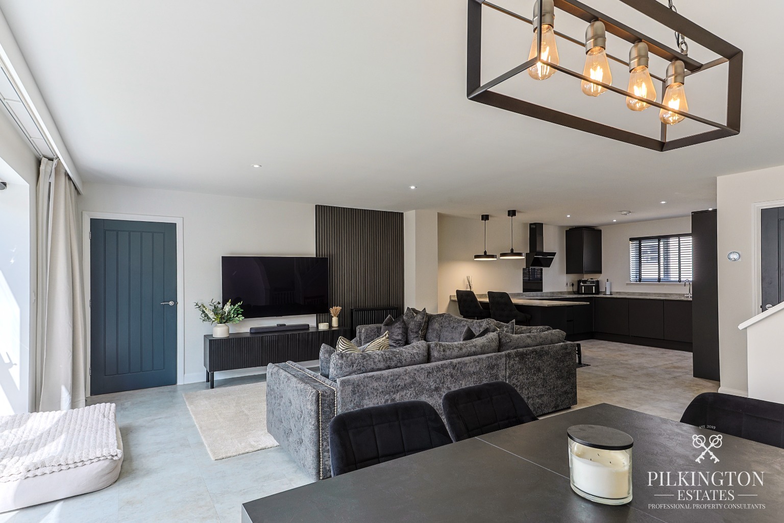 Exceptional 4-Bed Detached Home with High-Spec Open-Plan Living Property image 5