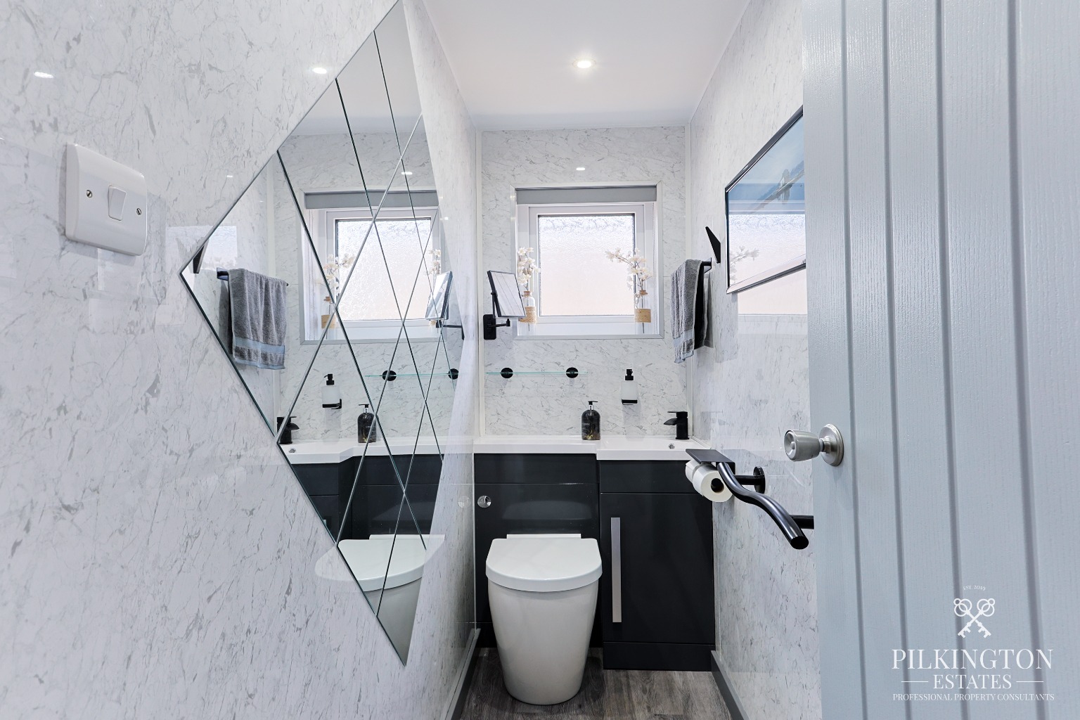 Stylishly Renovated Birdcage Farm Home with Ample Parking & Beautiful Garden Property image 14