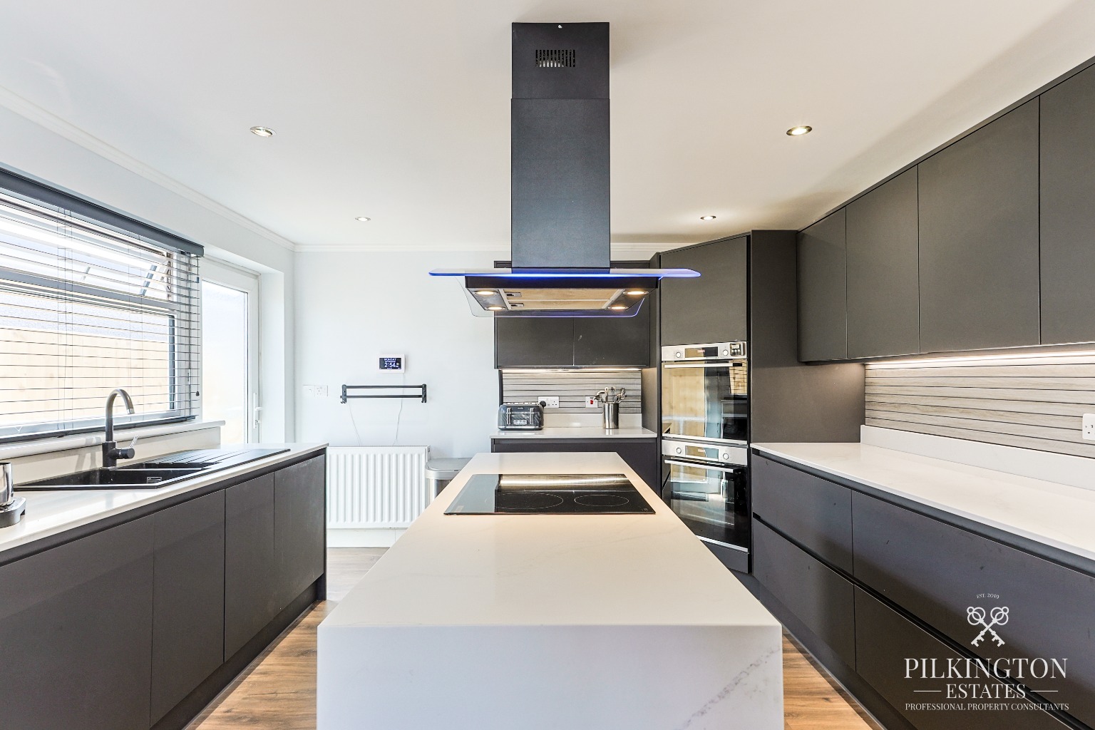Stylishly Renovated Birdcage Farm Home with Ample Parking & Beautiful Garden Property image 3