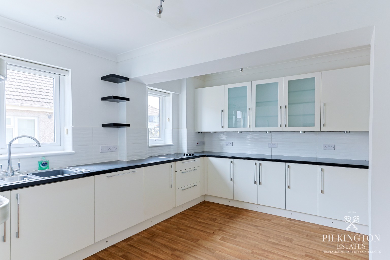 **FULLY BOOKED OPEN DAY** Property image 4