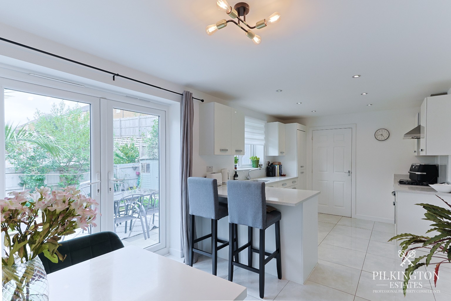 Stylish four-bedroom detached home Overlooking green space Beautifully upgraded throughout Property image 6