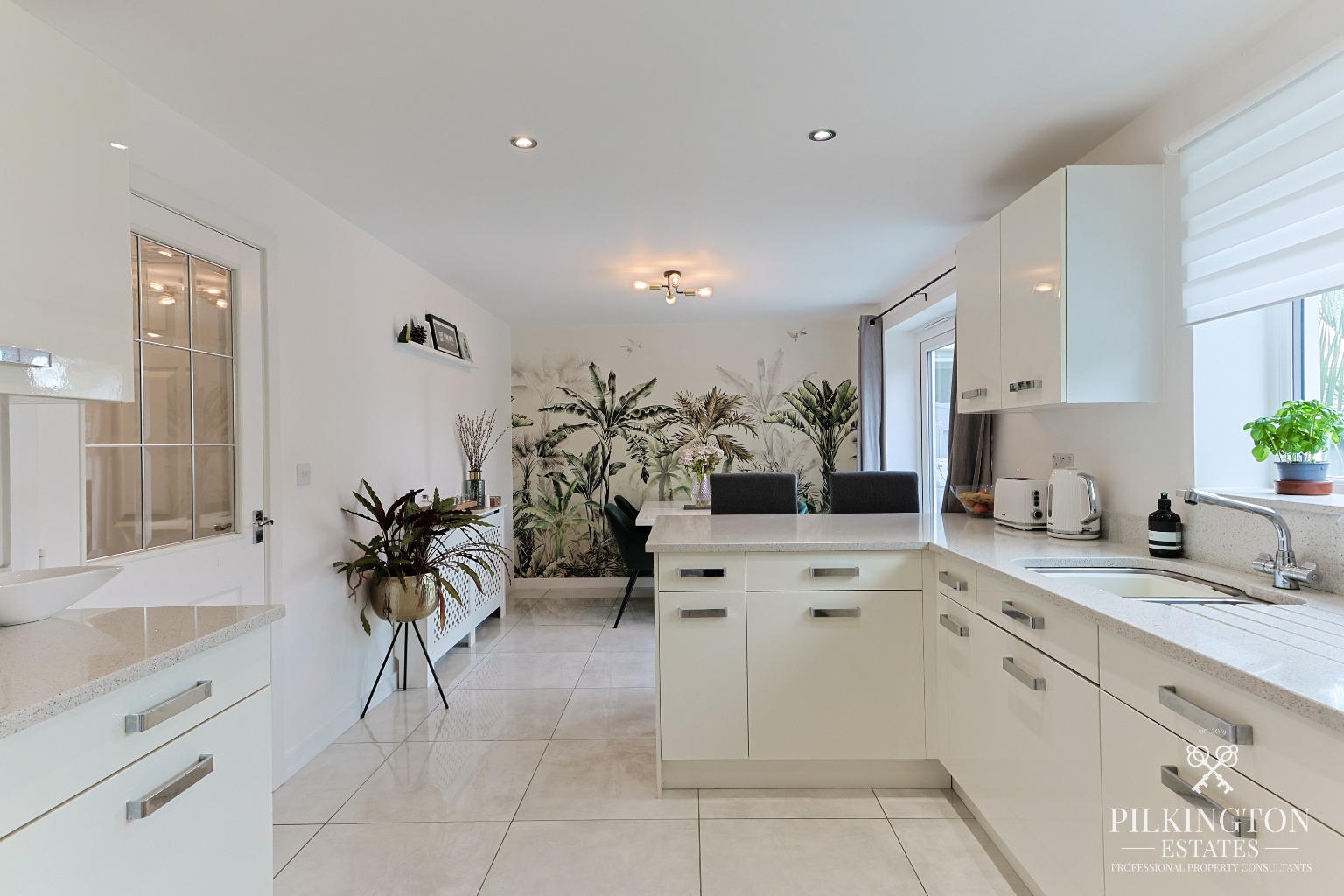 Stylish four-bedroom detached home Overlooking green space Beautifully upgraded throughout Property image 3