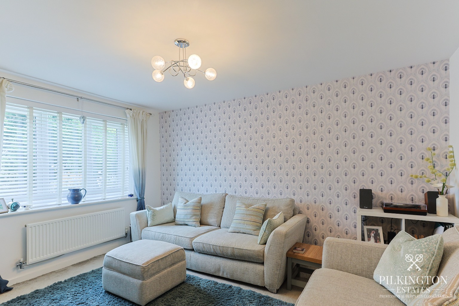 Stylish four-bedroom detached home Overlooking green space Beautifully upgraded throughout Property image 5