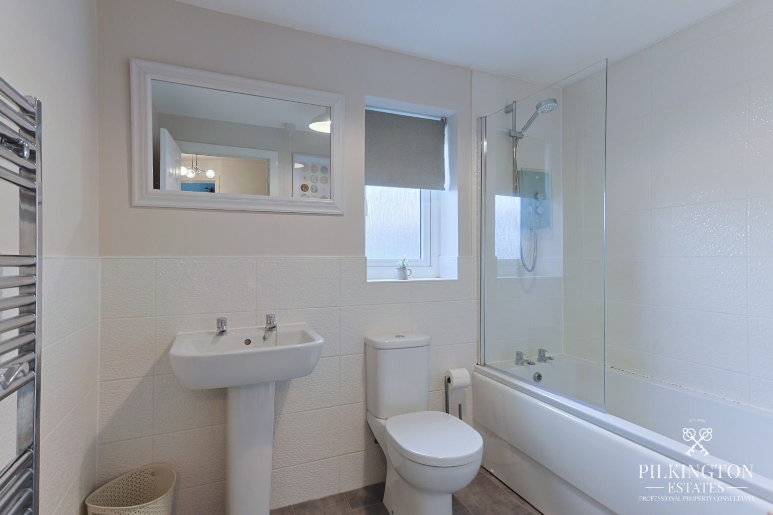 Stylish four-bedroom detached home Overlooking green space Beautifully upgraded throughout Property image 17