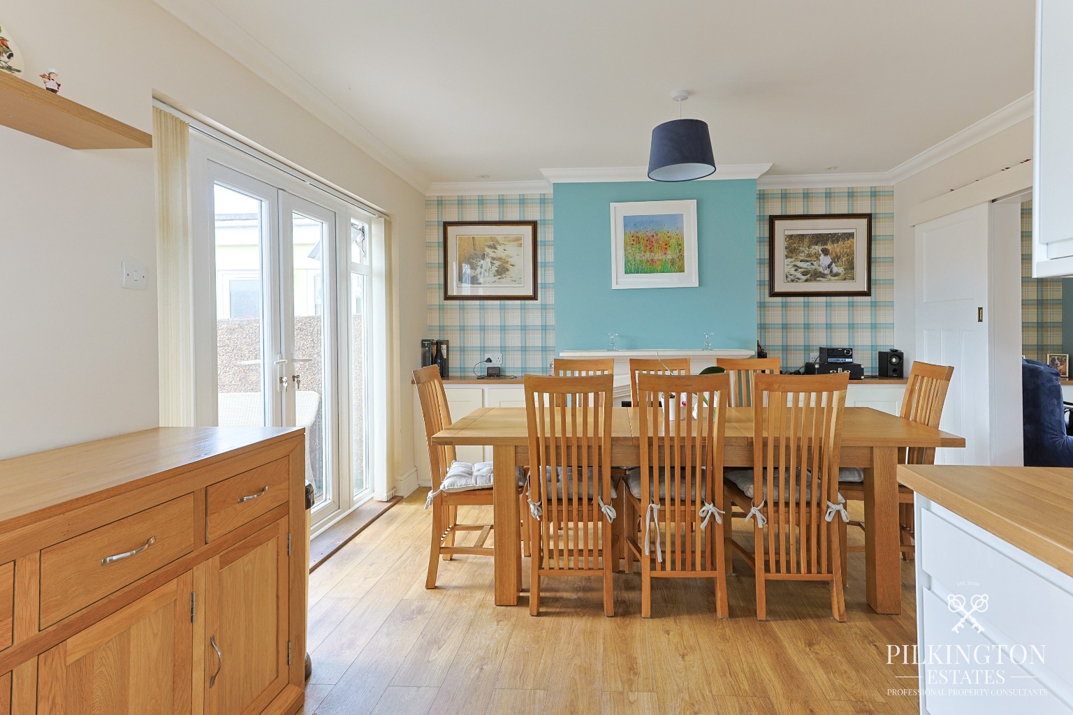 Spacious Three-Bedroom Home in a Quiet Private Cul-de-Sac PL6 Property image 5