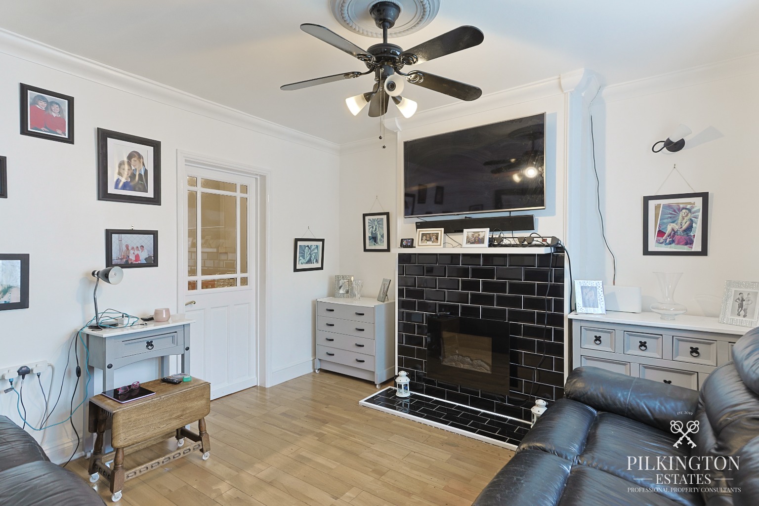 Extended 3-Bed Semi-Detached Home with South-Facing Garden & No Onward Chain Property image 2