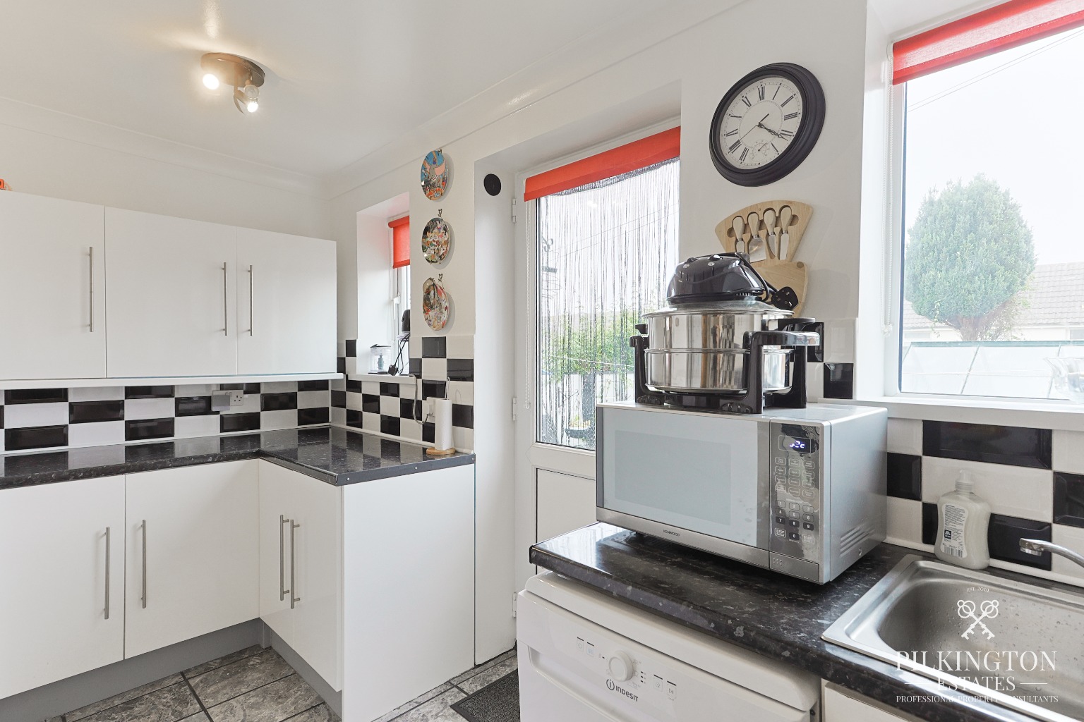 Extended 3-Bed Semi-Detached Home with South-Facing Garden & No Onward Chain Property image 6