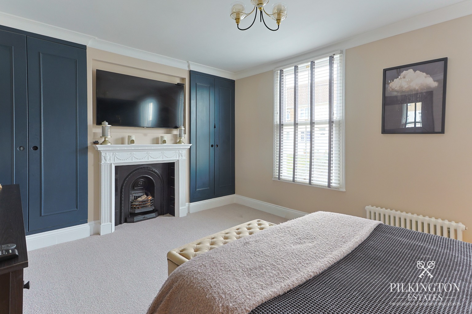 A Truly Unique Character Home with Stunning Extension, South-Facing Garden & Bespoke Finish Property image 7