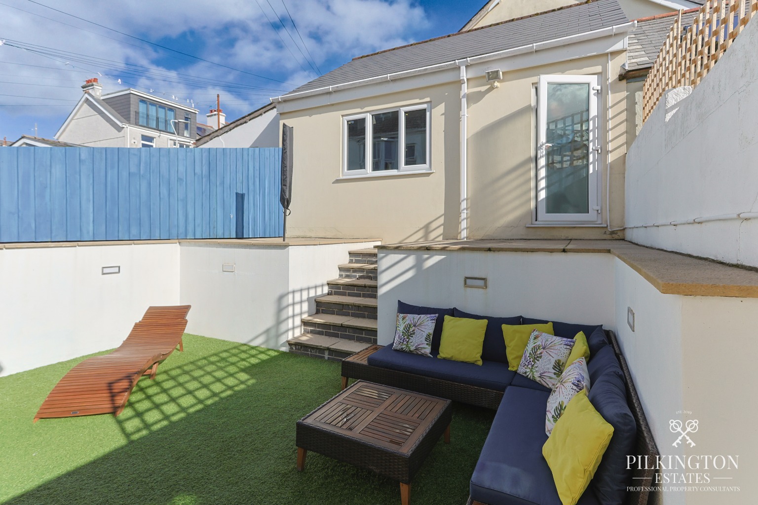 CHARACTERFUL FOUR-BEDROOM HOME IN SOUGHT-AFTER PEVERELL WITH A LARGE DETACHED DOUBLE GARAGE Property image 19