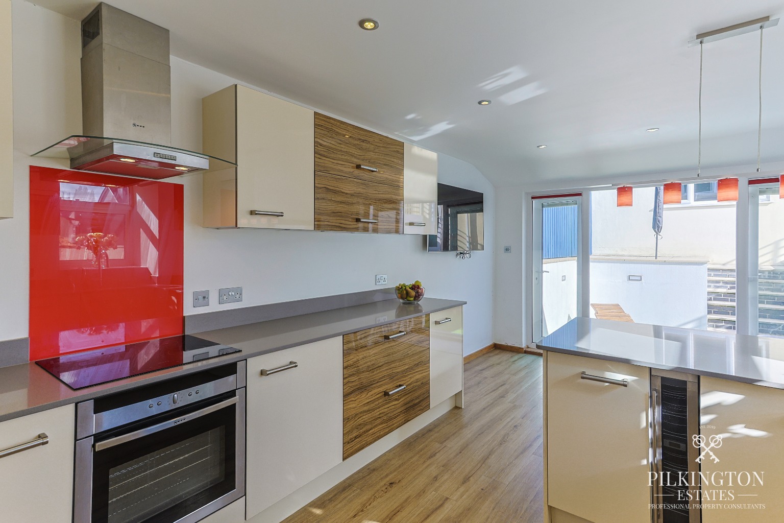 CHARACTERFUL FOUR-BEDROOM HOME IN SOUGHT-AFTER PEVERELL WITH A LARGE DETACHED DOUBLE GARAGE Property image 8