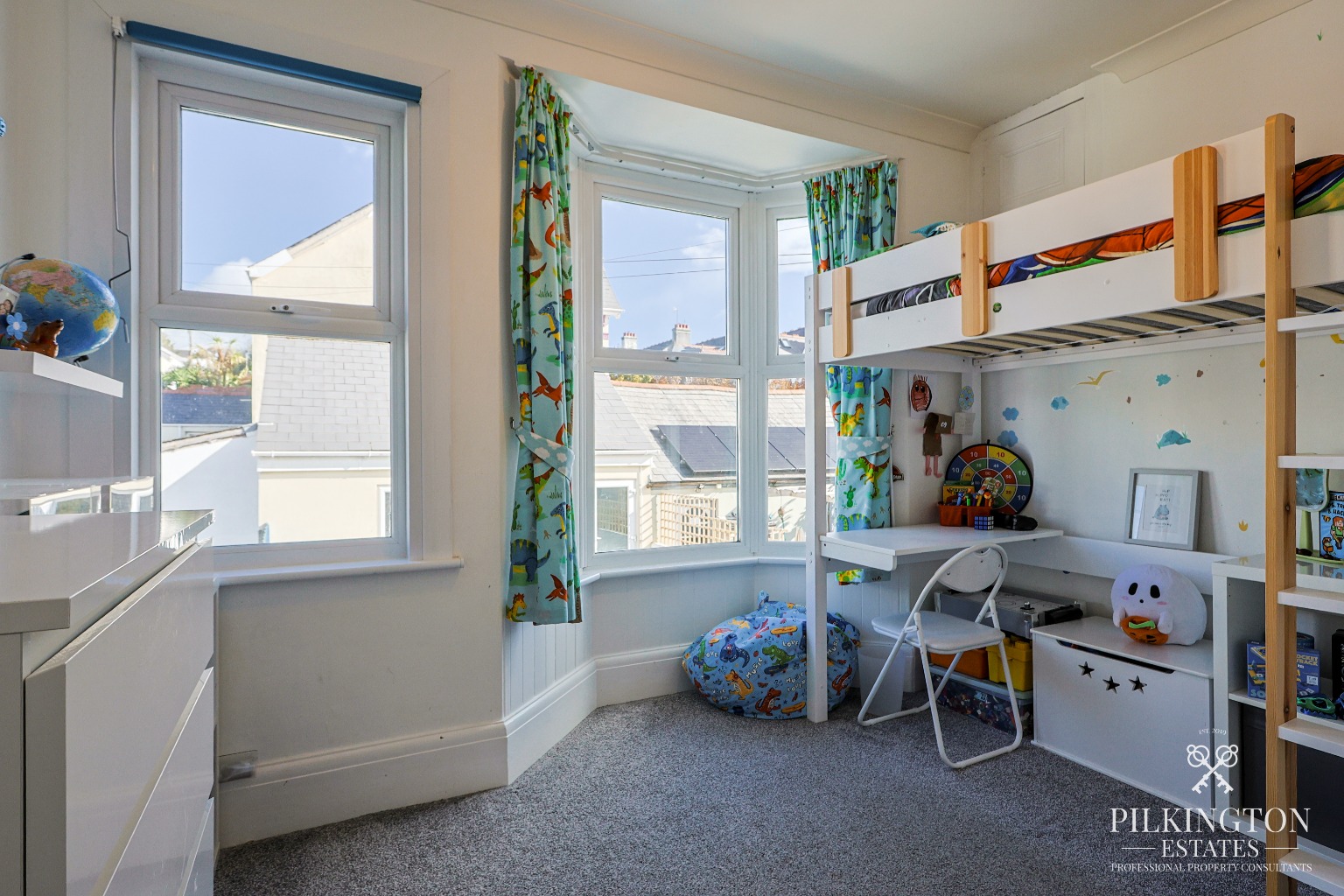 CHARACTERFUL FOUR-BEDROOM HOME IN SOUGHT-AFTER PEVERELL WITH A LARGE DETACHED DOUBLE GARAGE Property image 14