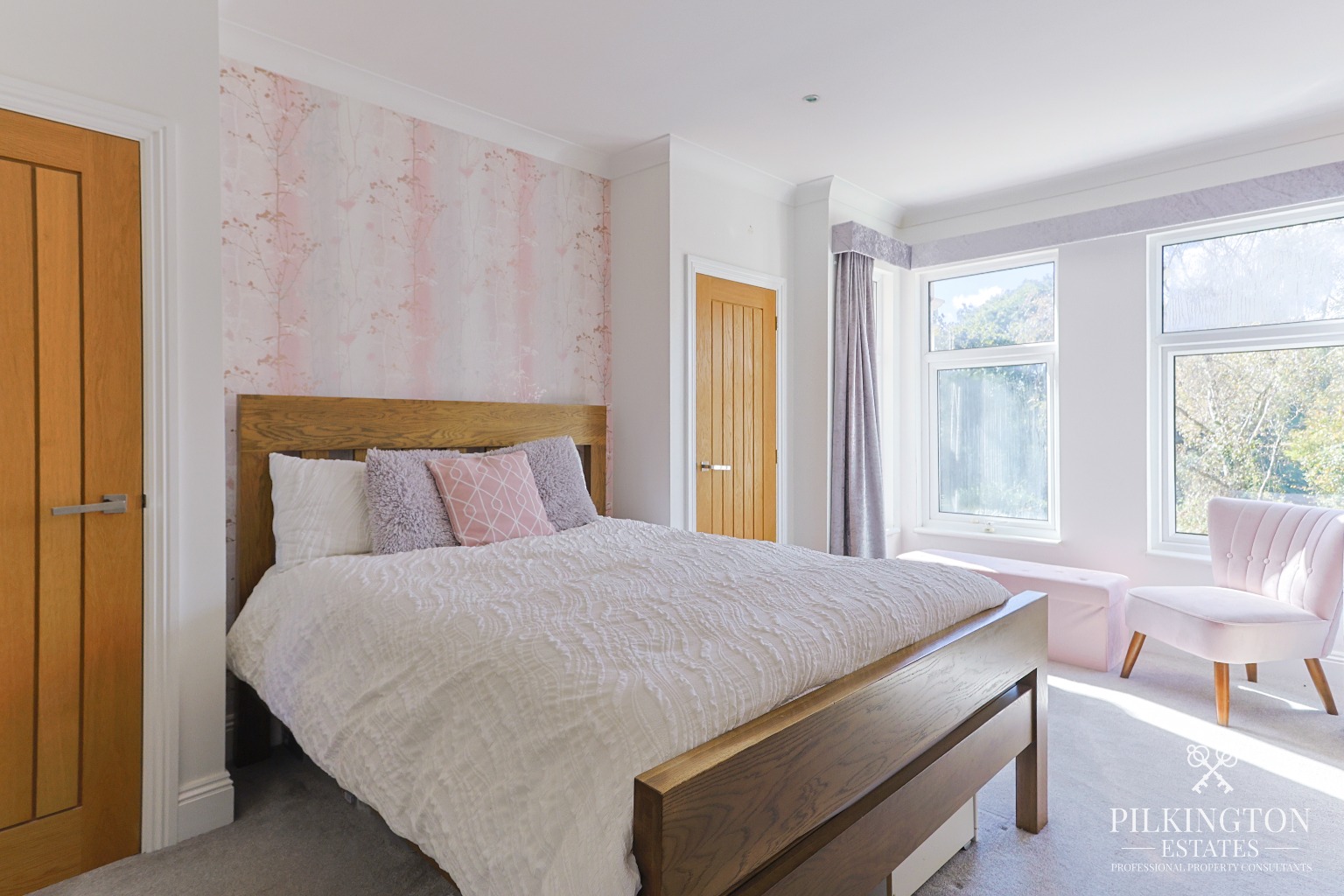 CHARACTERFUL FOUR-BEDROOM HOME IN SOUGHT-AFTER PEVERELL WITH A LARGE DETACHED DOUBLE GARAGE Property image 10