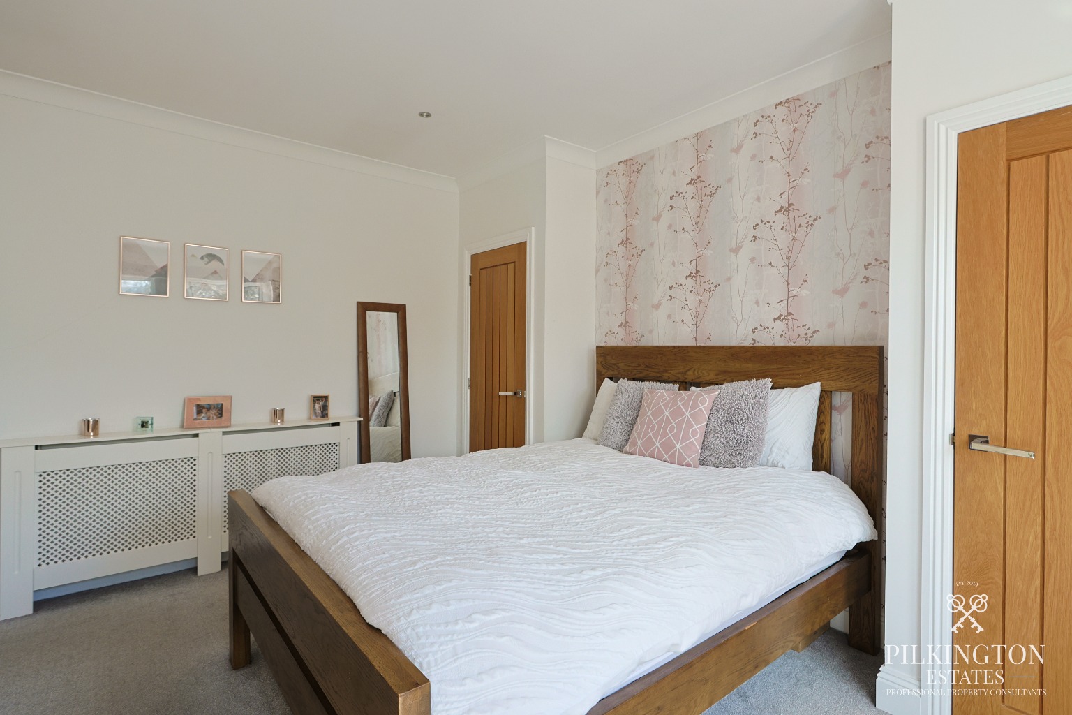 CHARACTERFUL FOUR-BEDROOM HOME IN SOUGHT-AFTER PEVERELL WITH A LARGE DETACHED DOUBLE GARAGE Property image 11