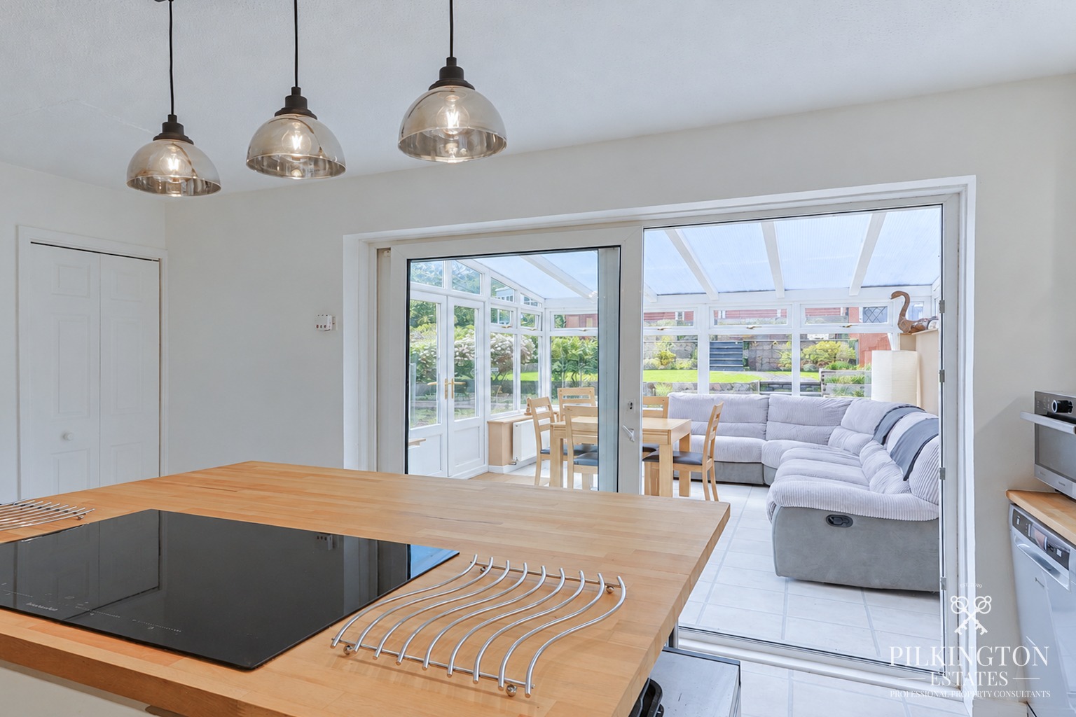 FOUR-STOREY HOME IN SOUGHT-AFTER PLYMSTOCK NO ONWARD CHAIN GARAGE & LANDSCAPED GARDENS Property image 3