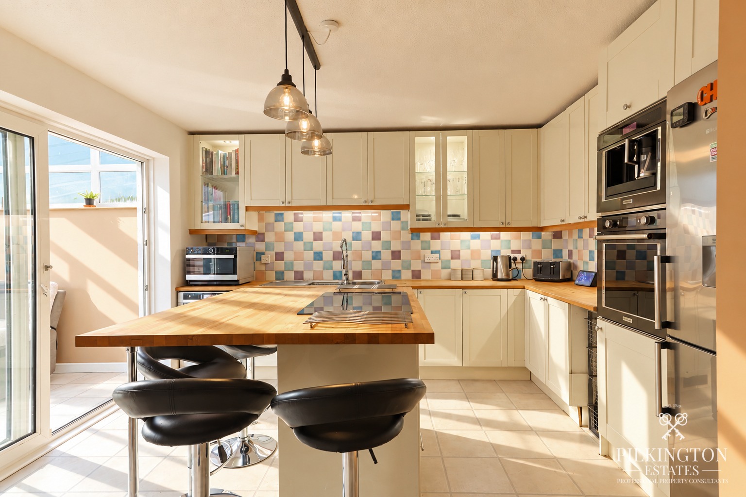 FOUR-STOREY HOME IN SOUGHT-AFTER PLYMSTOCK NO ONWARD CHAIN GARAGE & LANDSCAPED GARDENS Property image 4