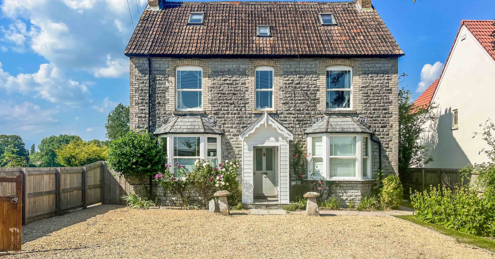Essential Landlord's Rental Checklist: Ensure Compliance and Boost Property Letting Success Essential Landlord's Rental Checklist: Ensure Compliance and Boost Property Letting Success