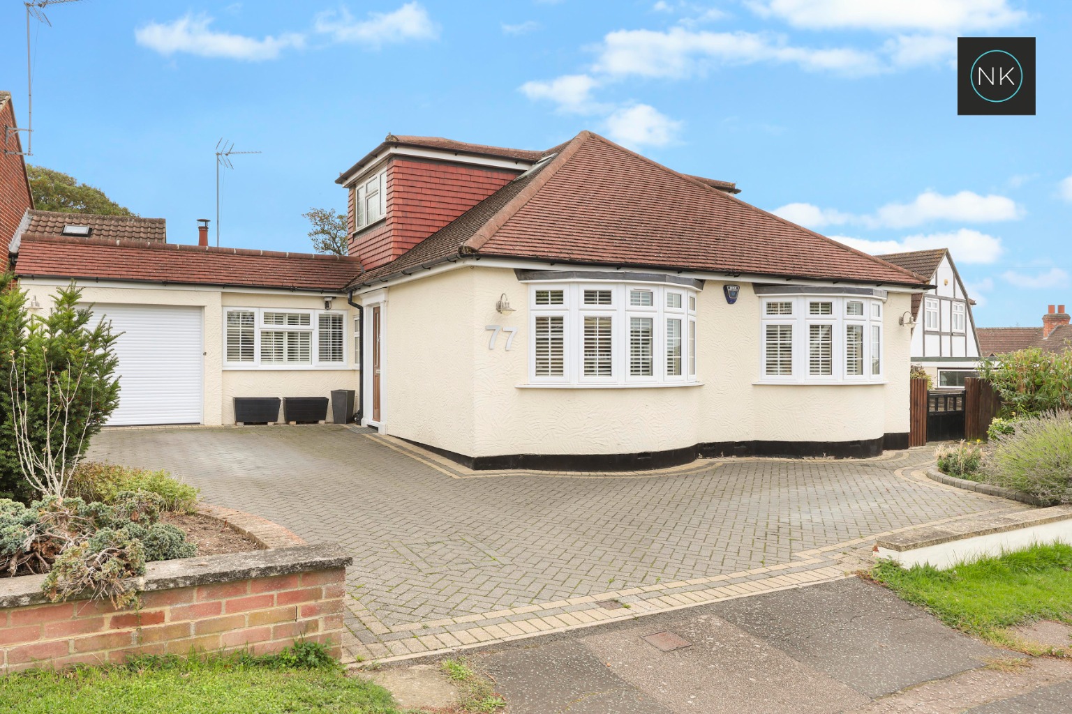 Theydon Park Road, Theydon Bois, Epping, Essex, CM16 7LR