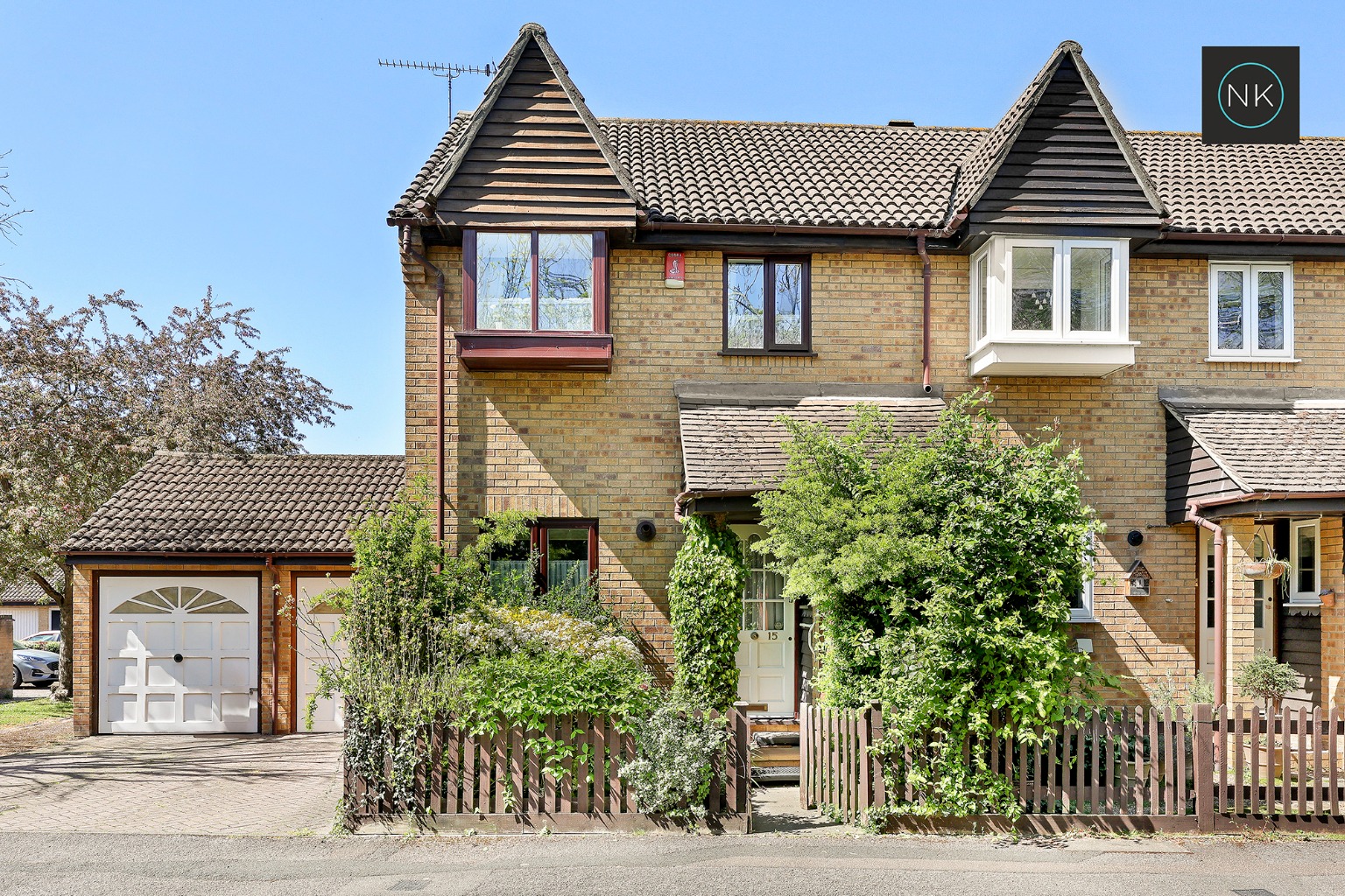 Slade End, Theydon Bois, Epping, Essex, CM16 7EP