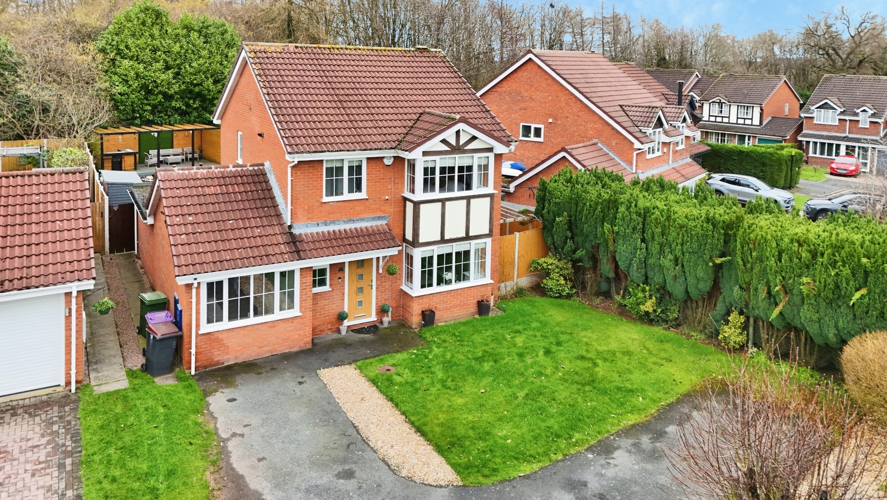 Superb Modern Extended Four Bedroom Home in Priorslee, Telford