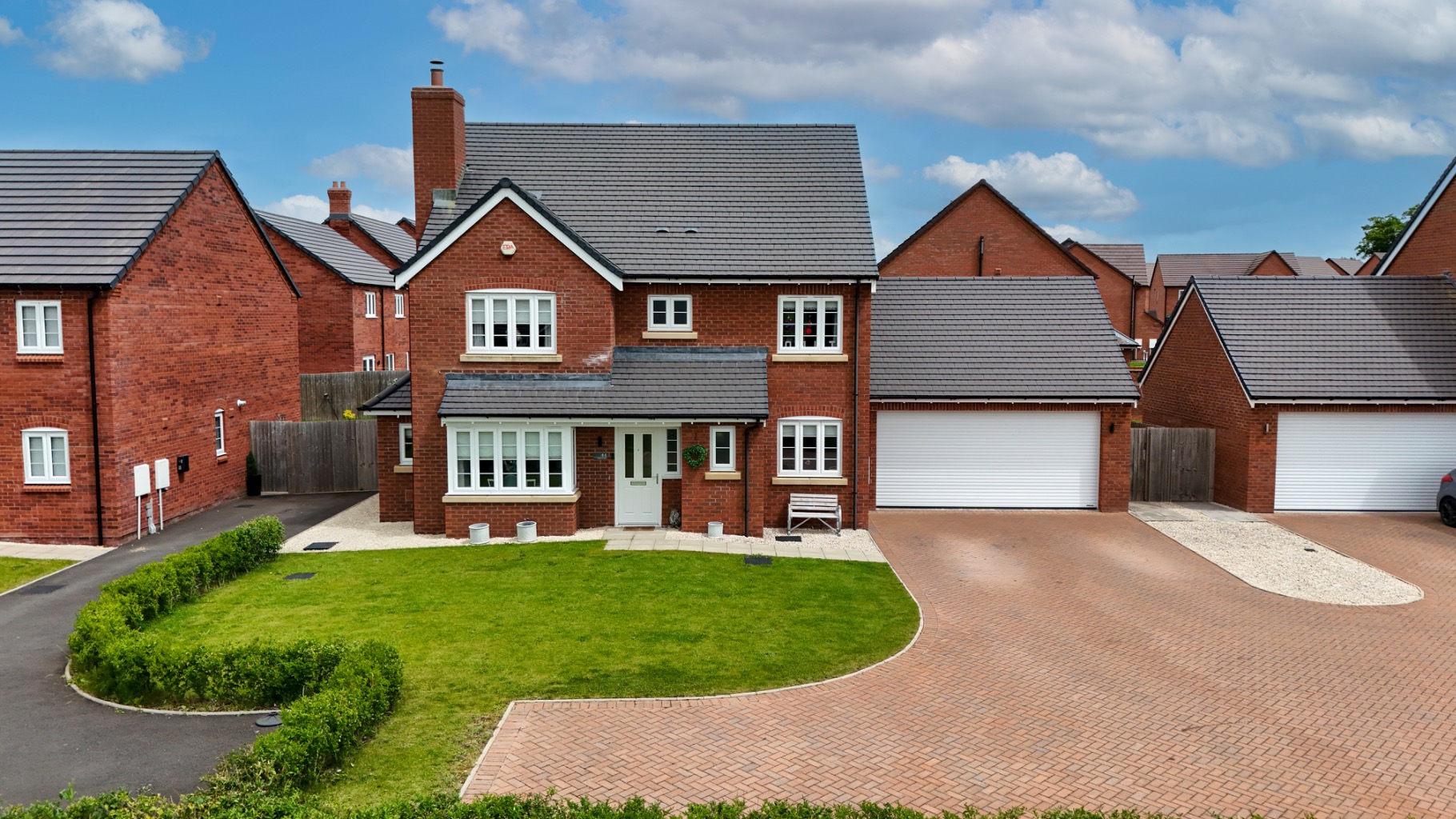 Stunning Four Bedroom Detached Home in Crugetone Way, Telford