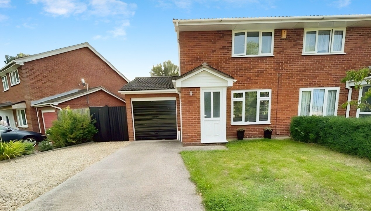 Superbly Presented Modern Two Bedroom Semi-Detached Home in Leegomery