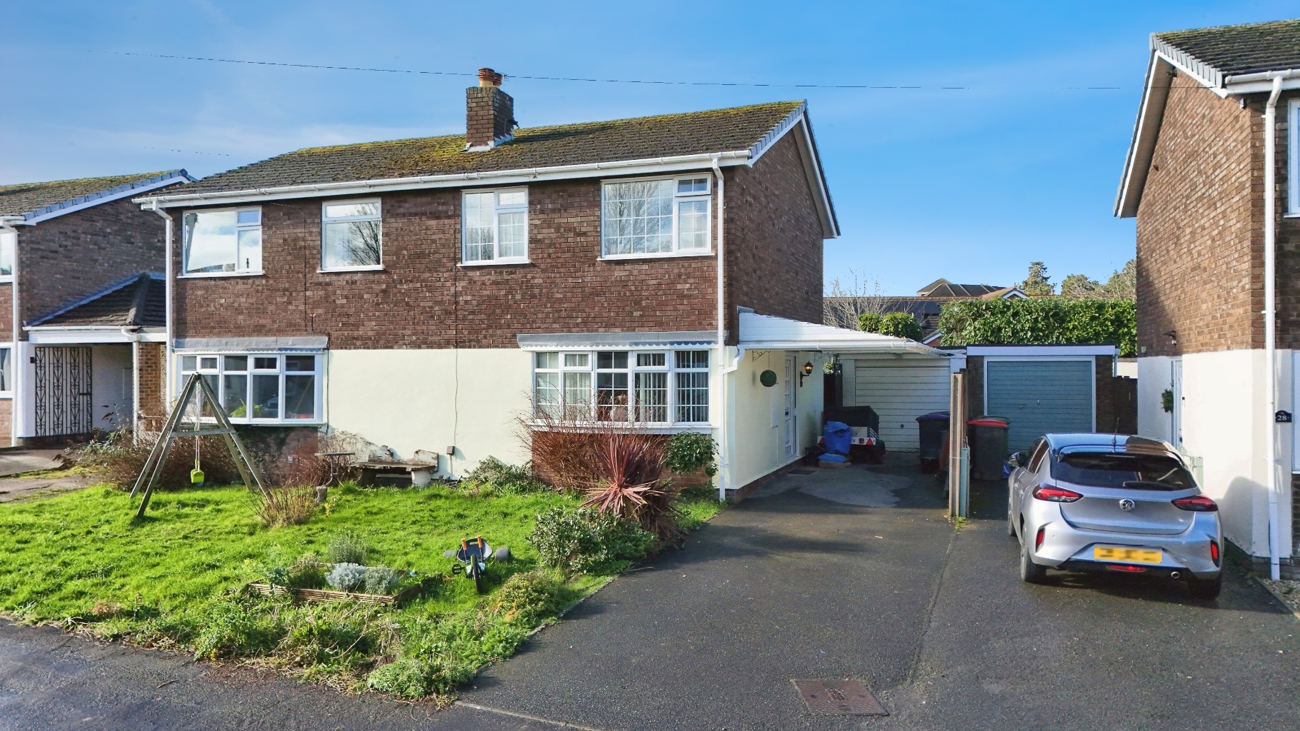 Three Bedroom Semi-Detached Home in Appledore Gardens, Telford