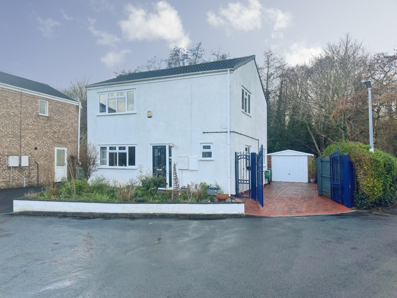 Lovely Four Bedroom Detached Home in Leegomery, Shropshire