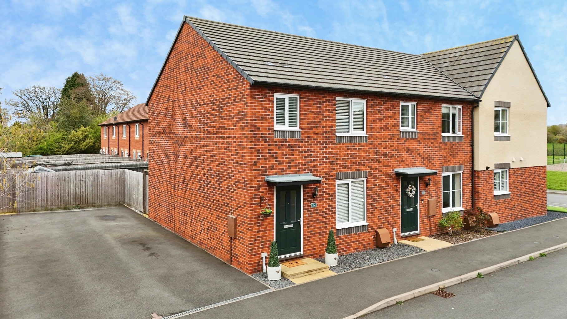 Modern Three Bedroom End Terrace House in Wellington, Shropshire