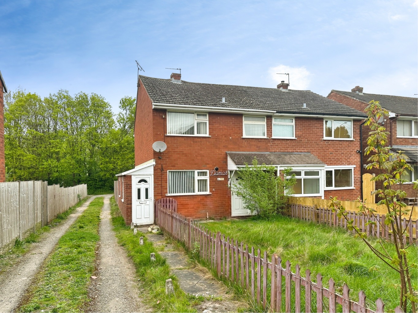 Three Bedroom Semi-Detached Home with Conservatory, Trench Road
