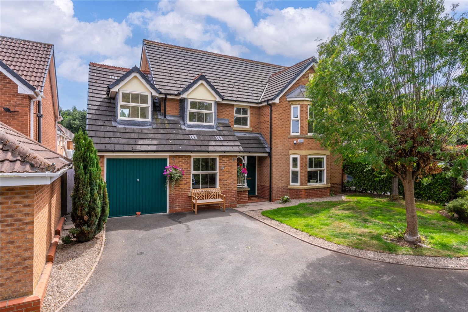 Stunning 5 Bedroom Detached Executive Home in Swallowfield Close Priorslee