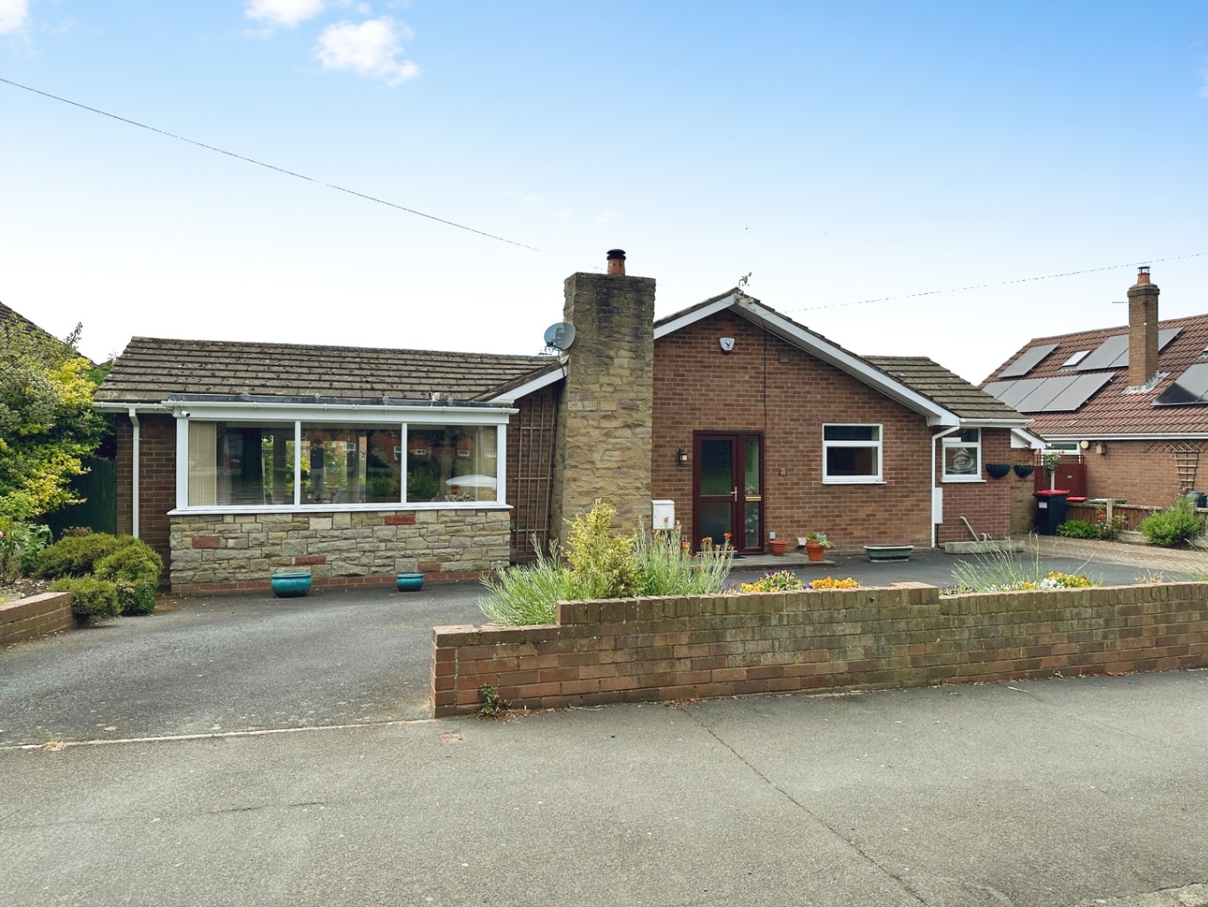 Spacious Three Bedroom Detached Bungalow in Wellington