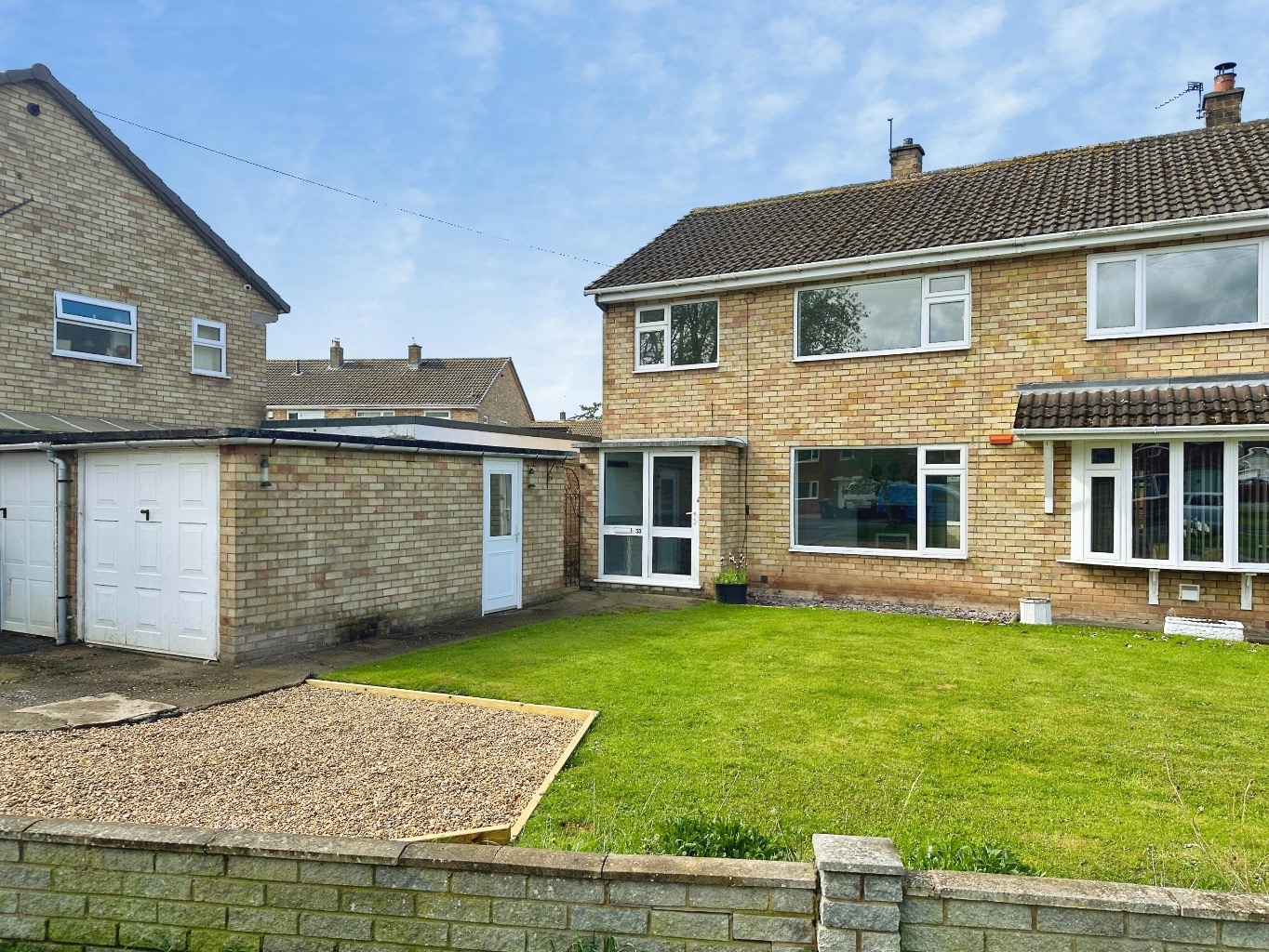 Spacious Three Bedroom Semi-Detached House in Wellington