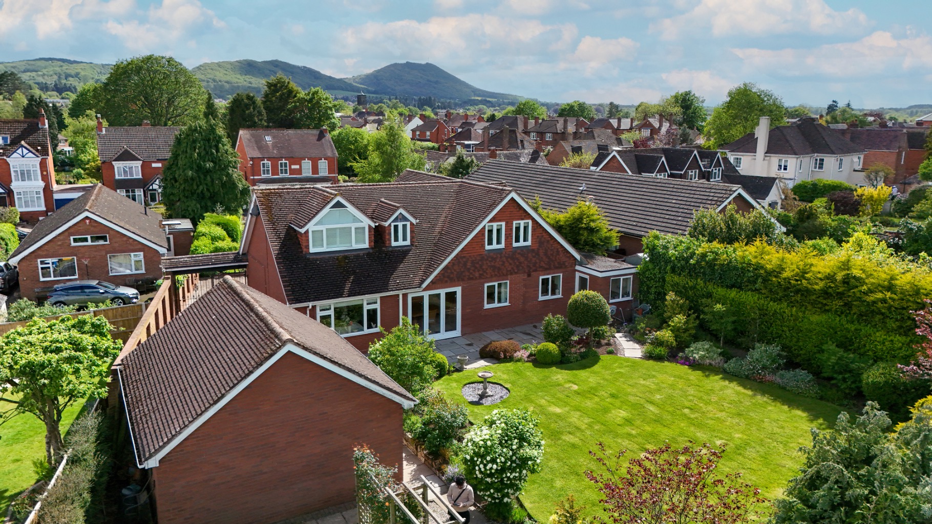 Substantial 4-Bed Detached Home with Wrekin Views in Telford