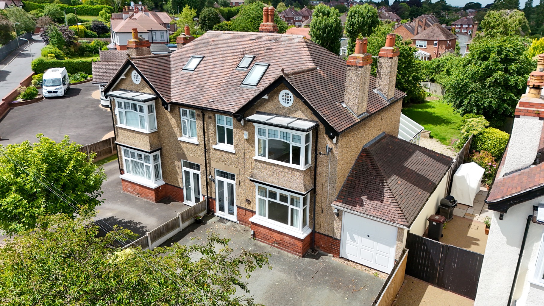Extended 4 Bed Semi-Detached House in Wellington, Shropshire