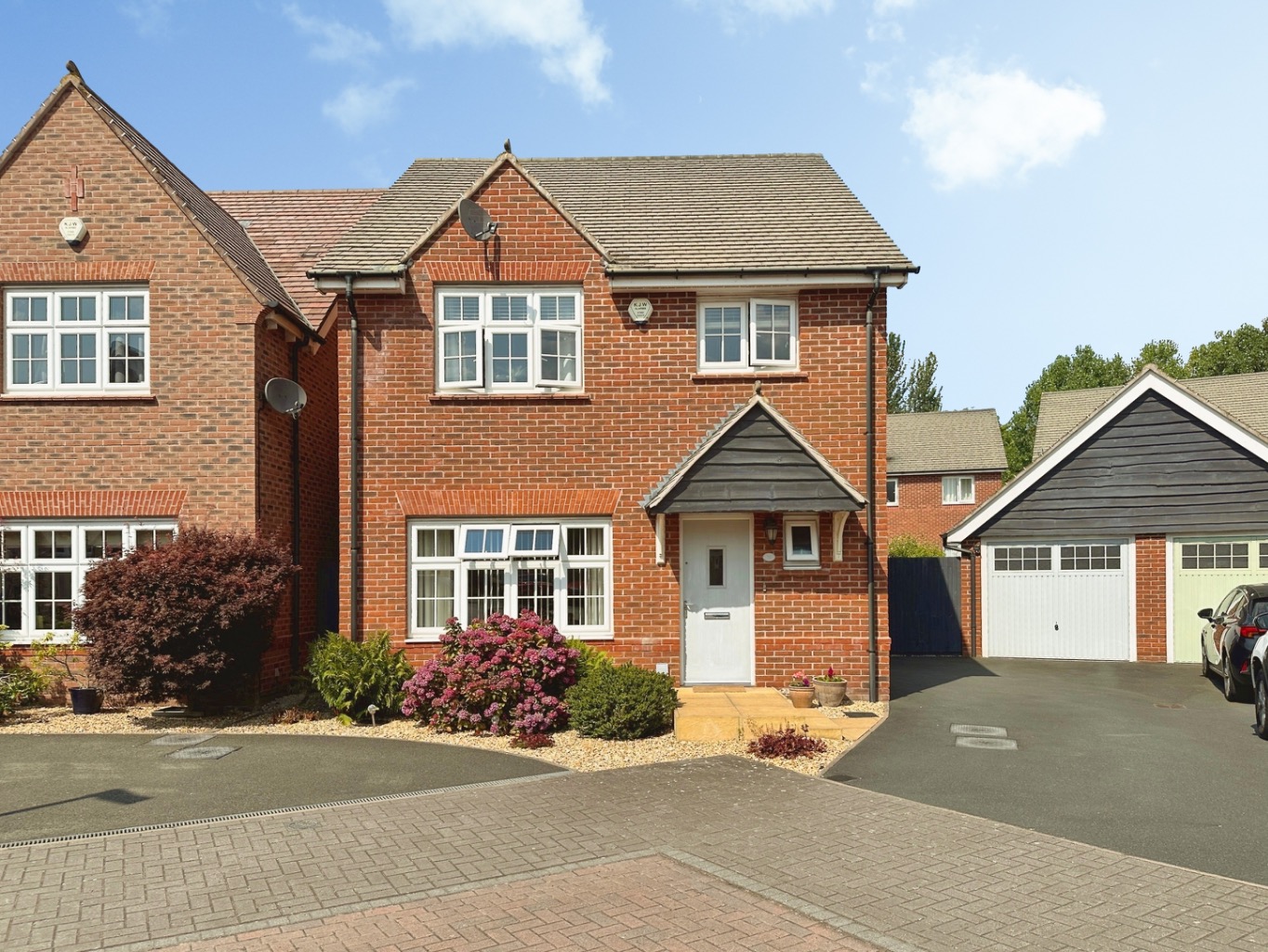 Modern 4-Bed Detached Home in Hadley, Shropshire
