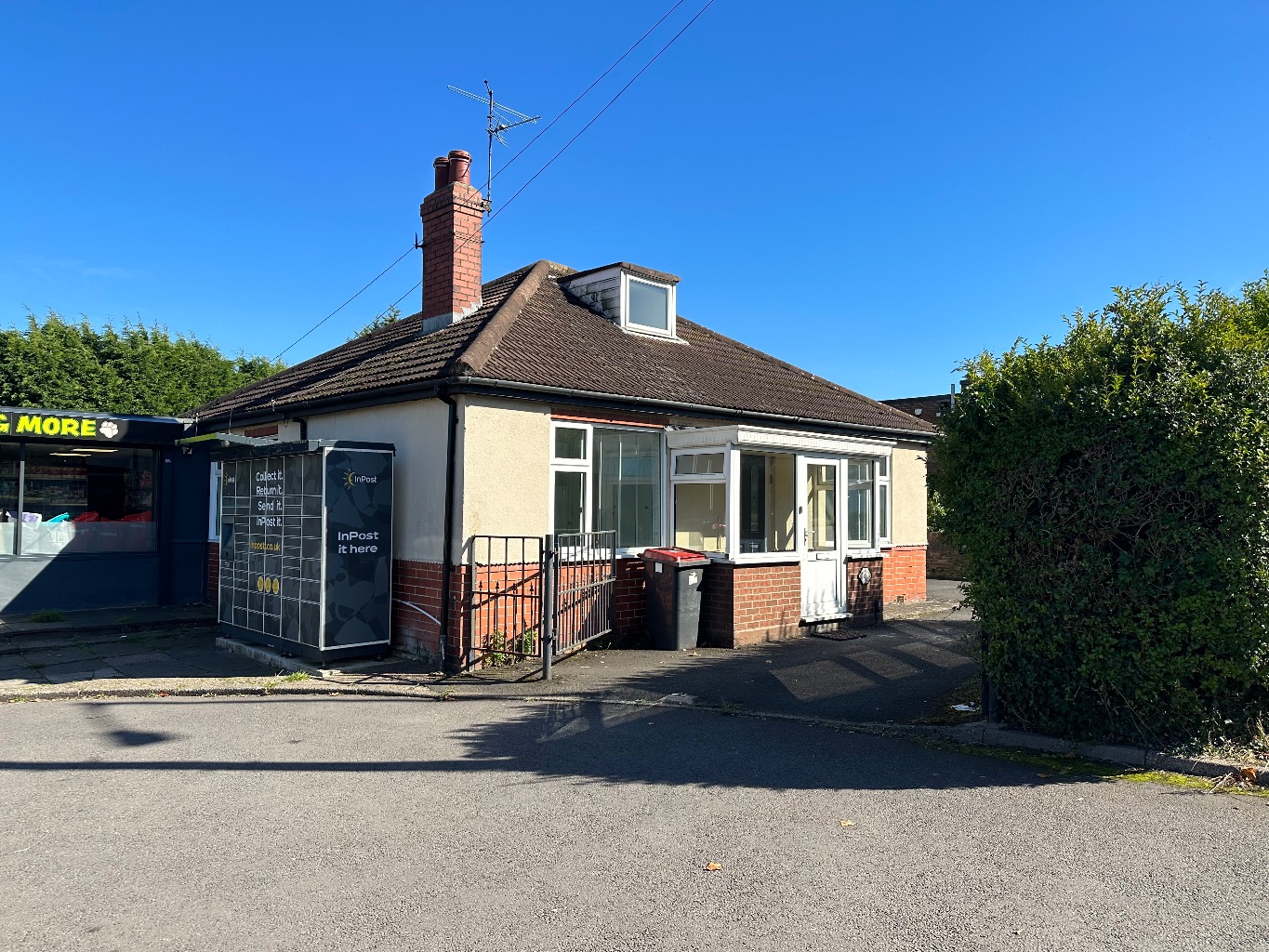 Modernised 3-Bed Terraced Bungalow, Wrekin Drive, Telford
