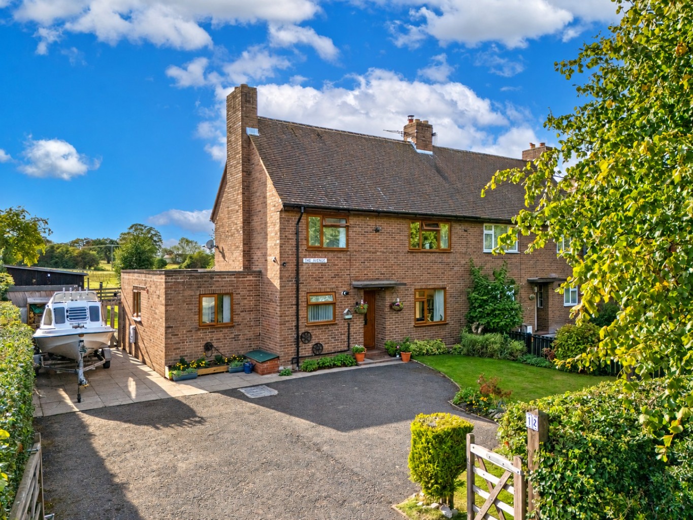 Extended Three Bedroom Semi-Detached Home in Wrockwardine Extended Three Bedroom Semi-Detached Home in Wrockwardine