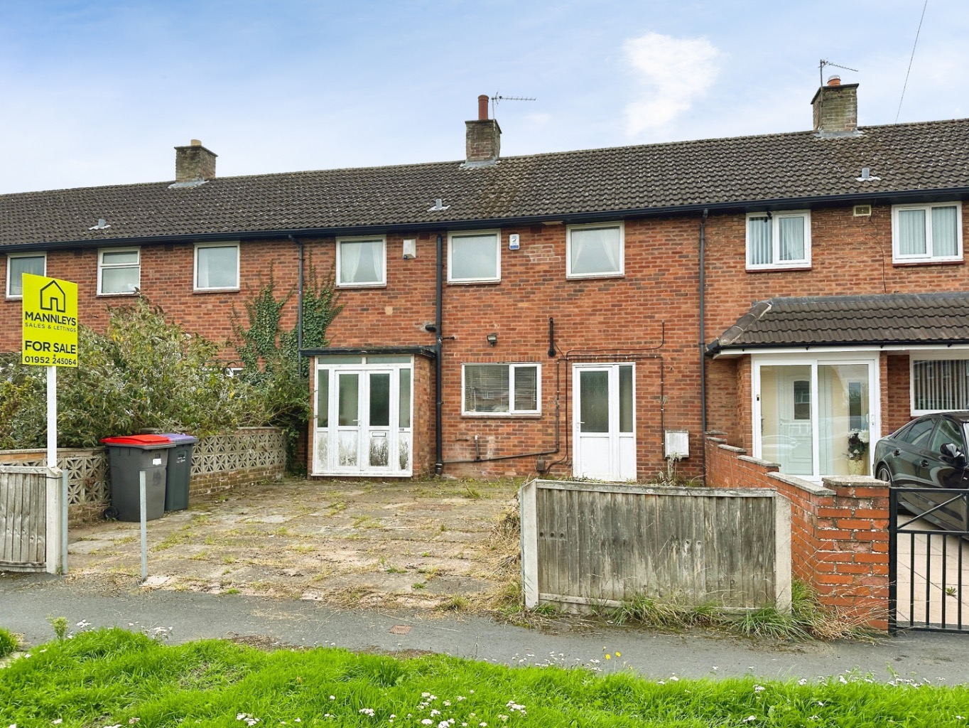 Spacious 3 Bed Terraced House in Donnington, with No Upward Chain